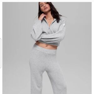 ALO Yoga Light Gray Ribbed Lounge Pants & Zip Hoodie